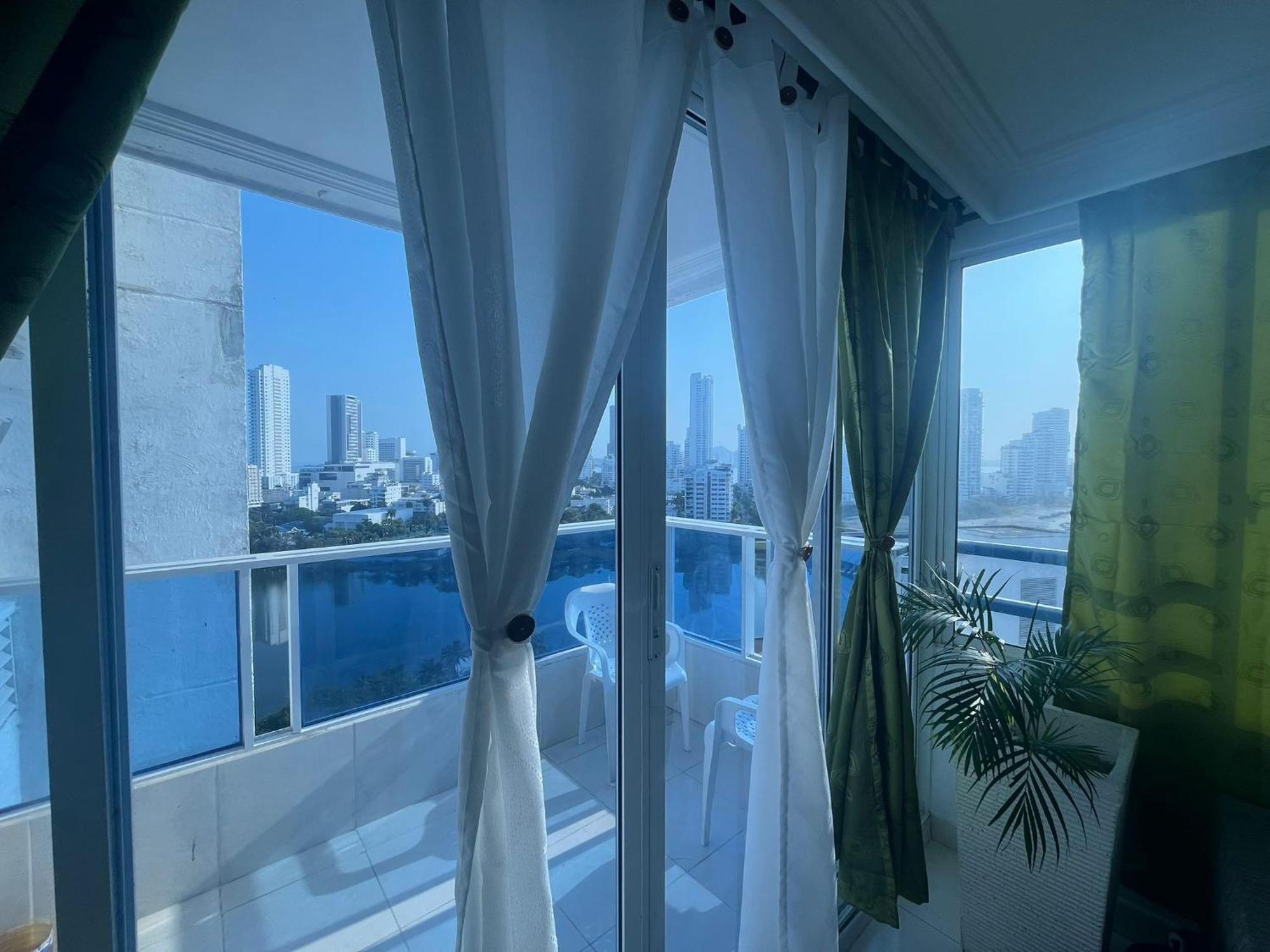 Apartment Hermosos Frente A La Playa Piso 11 Y 14 Cartagena